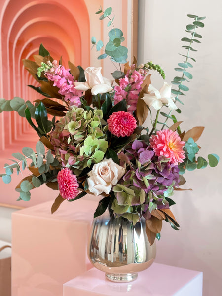 SATURDAY Blooms Delivered - SATURDAY