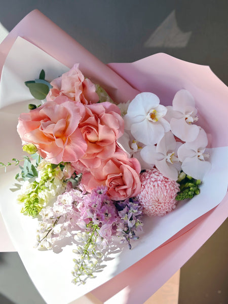 Mother’s Day Posy - SHOWSTOPPER