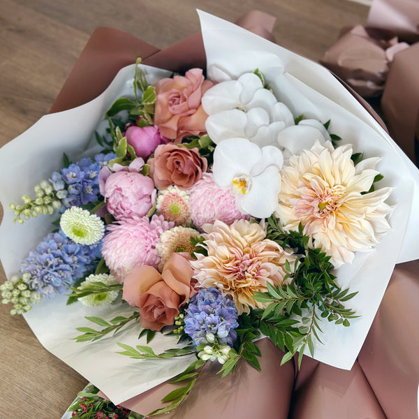 Christmas Posy - Delivered Wednesday 24th DEC